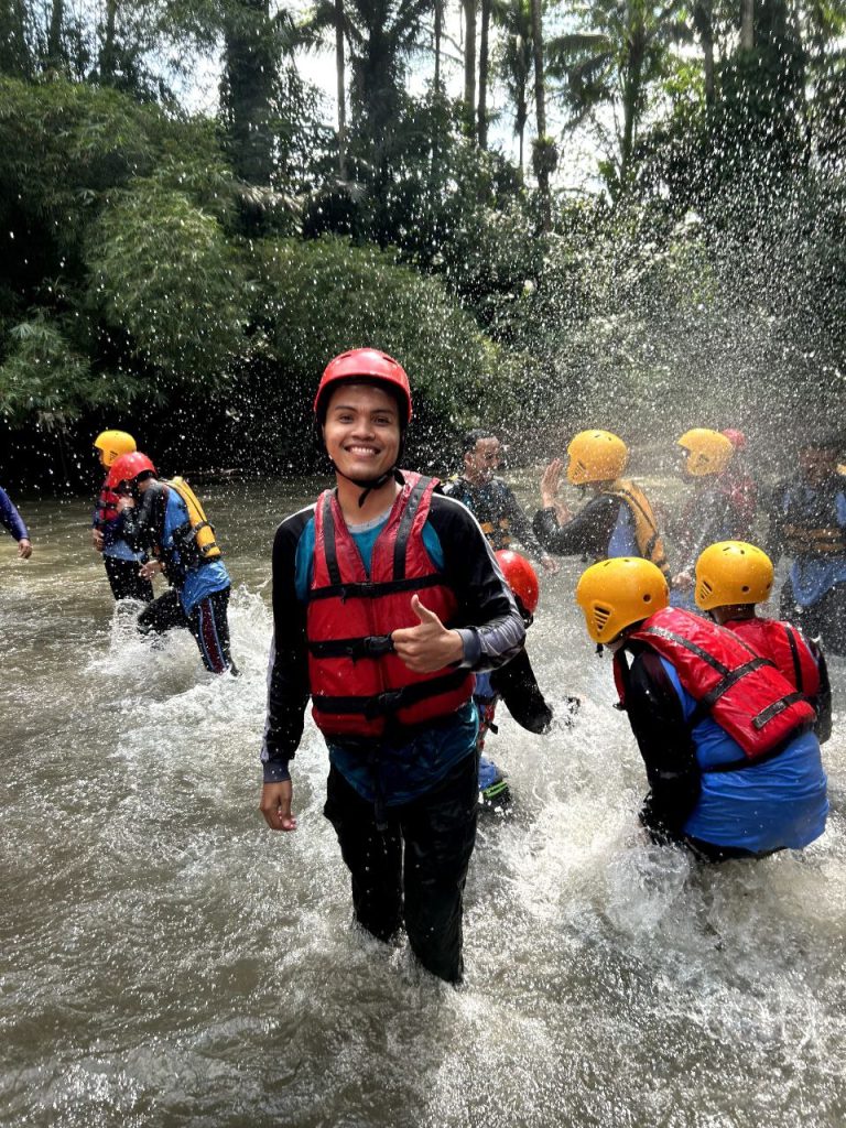 photo_6087117502510380505_y-768x1024-1 Rekomendasi Wisata Alam Pacu Adrenalin dengan Rafting di Ubud Bali